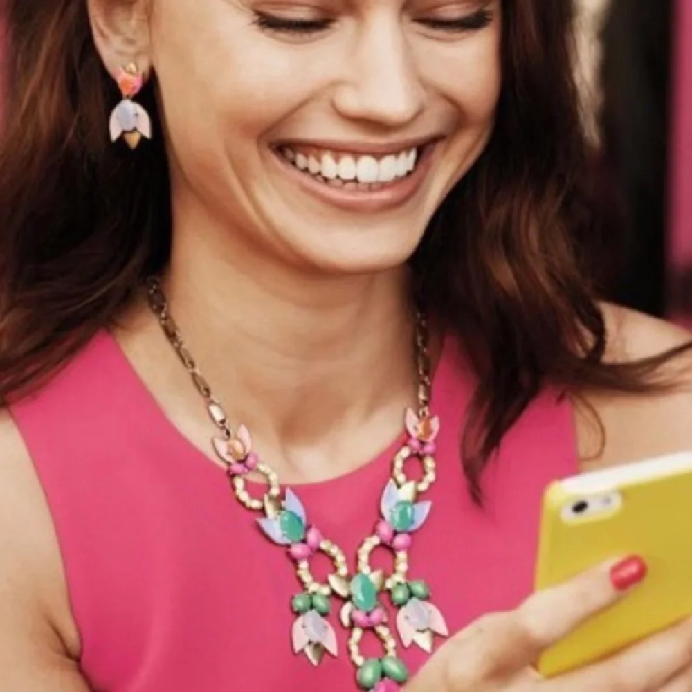 Stella & Dot | Neon Pink+Green Gorgeous POPTropicana NEW Statement Neckl… - Picture 12 of 12